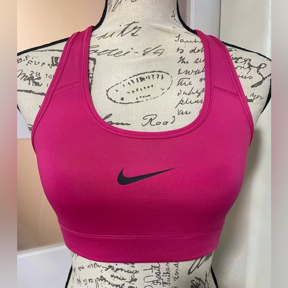 🍂 Nike Pink Sports Bra - Picture 1 of 6